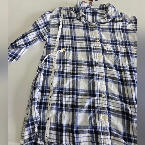 Old navy women's long sleeves shirt, medium size good condition plaid - Picture 9 of 10